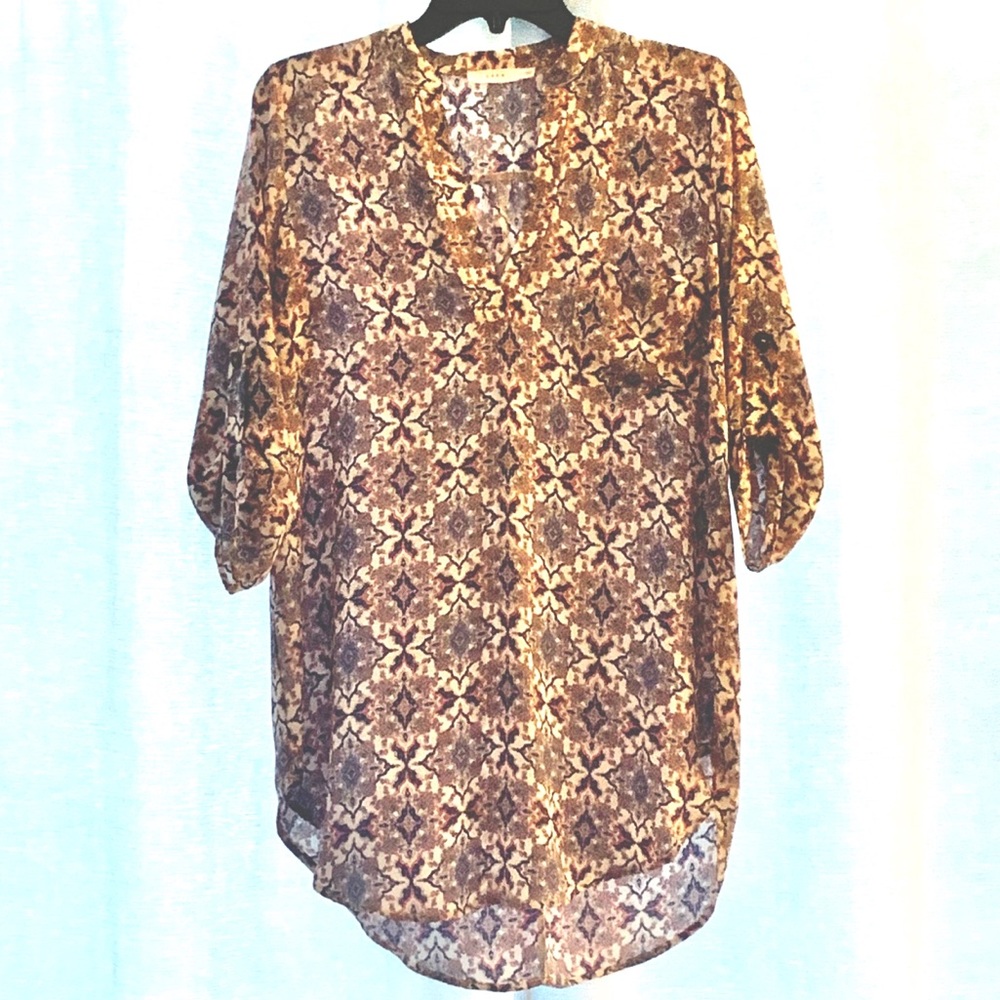 Lush Perfect Roll Tab Sleeve Tunic